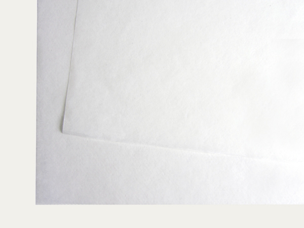 Silk tissue paper: – without an alkaline buffer